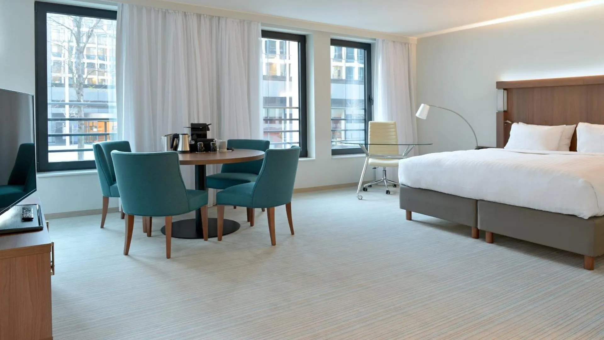 Courtyard By Marriott Brussels Eu Hotel