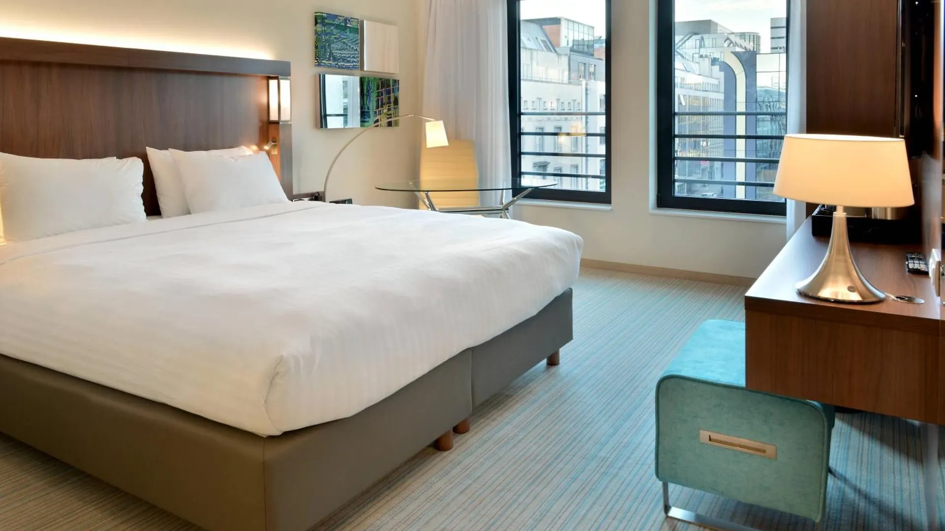 Courtyard By Marriott Brussels Eu Hotel