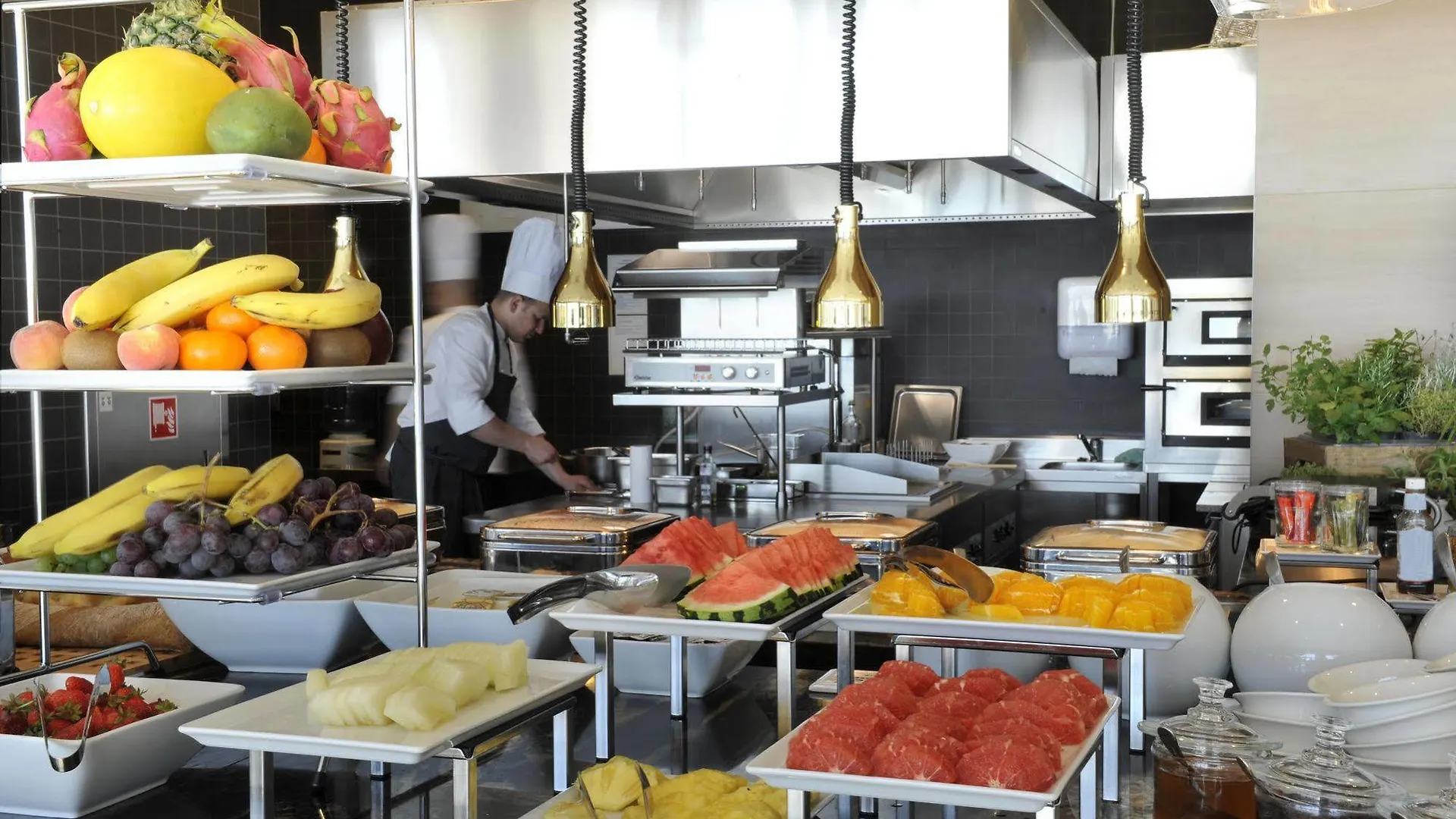 Courtyard By Marriott Brussels Eu Hotel